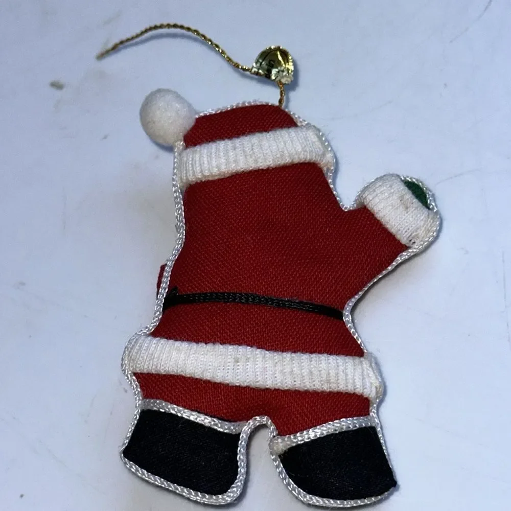 Lot of‎ 3 small Santa Claus ornaments & figurine